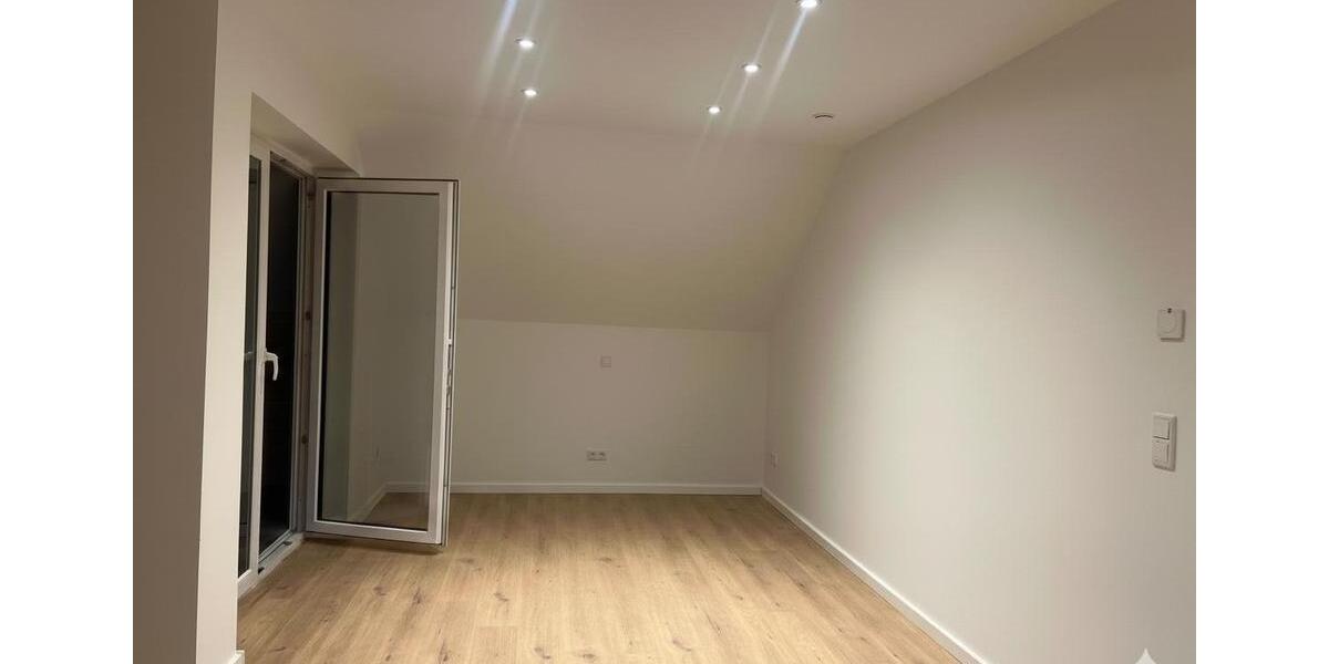 Dachgeschoßwohnung Hagen im Bremischen - 4 Zimmer, 90 m&sup2;, 1.000&euro; | Angebot:25019357