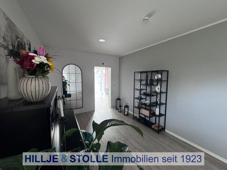 Etagenwohnung Ovelgönne - 3.5 Zimmer, 106 m&sup2;, 900&euro; | Angebot:24571785