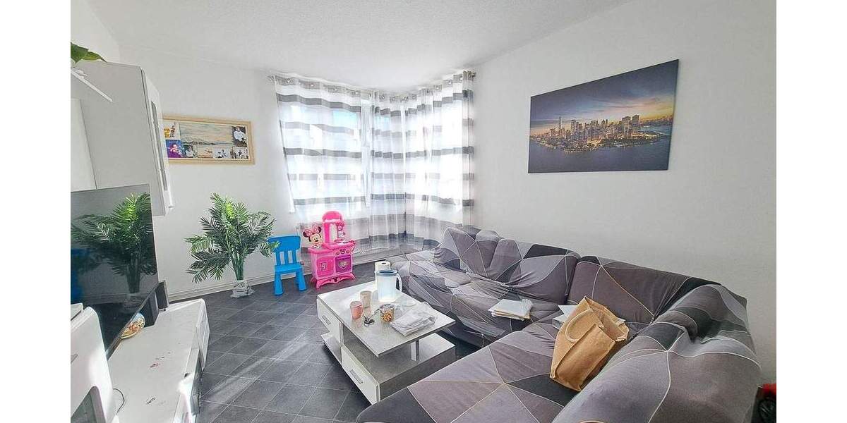 Etagenwohnung Bremerhaven Lehe - 3 Zimmer, 80 m&sup2;, 590&euro; | Angebot:25391926