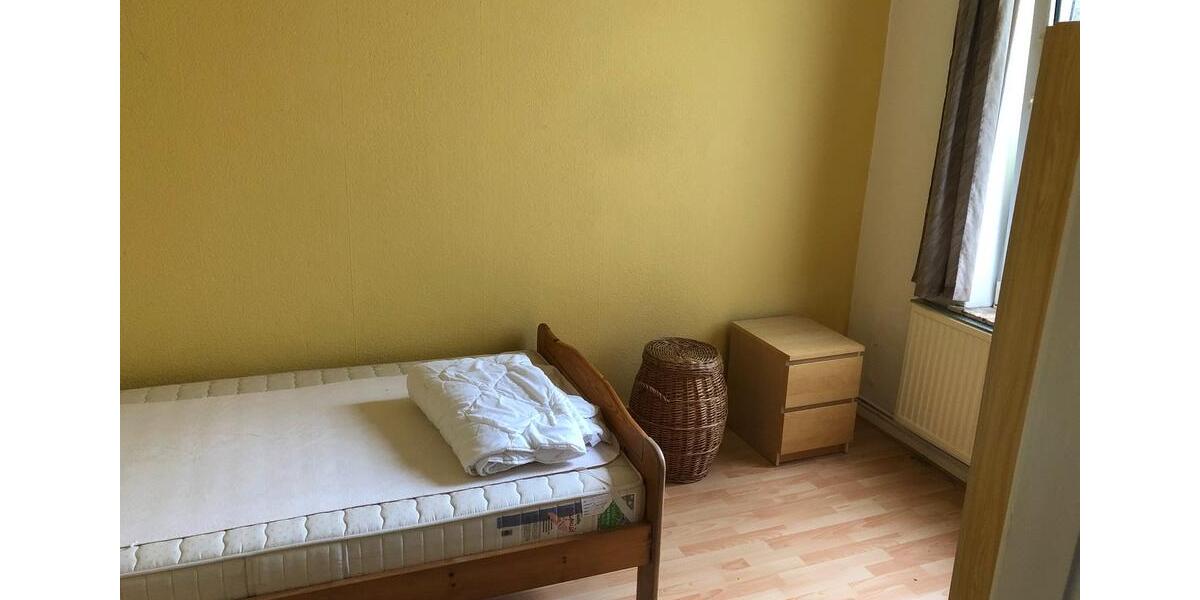 Etagenwohnung Bremerhaven Mitte - 2 Zimmer, 40 m&sup2;, 295&euro; | Angebot:25421088