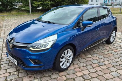 Renault Clio 83.100 km 10.650 &euro; Bremerhaven 27580