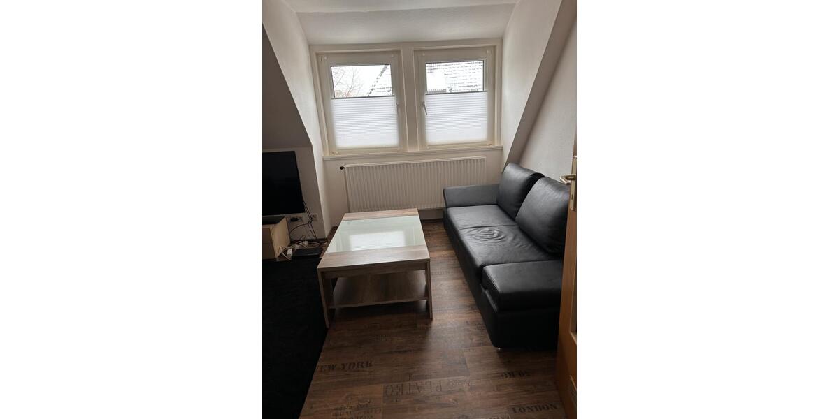 1 Zi-DG-Whg, Küche, Bad 1 zimmer