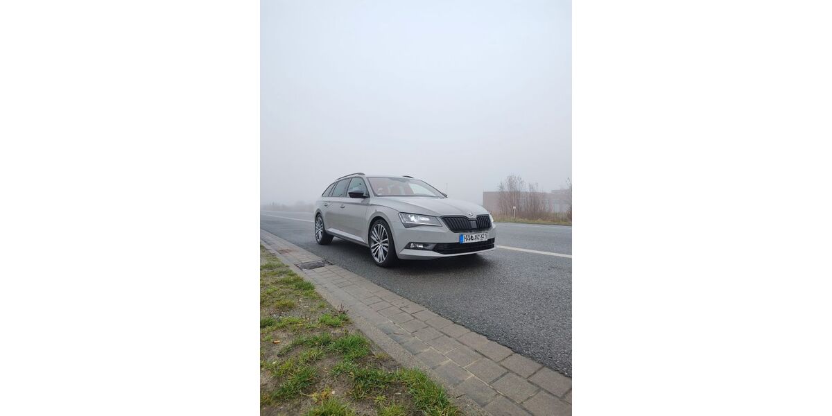 Skoda Superb 177.000 km 18.999 &euro; Bremerhaven 27572