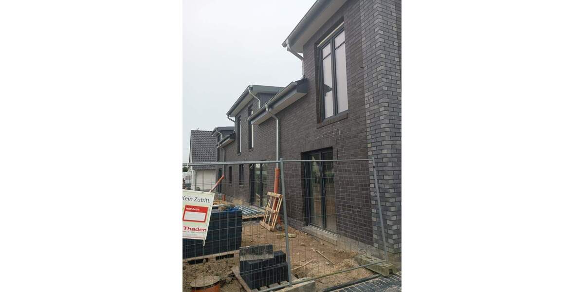 Exklusive 3-Zimmer-Neubauwohnung im Dachgeschoss - Ruhiges 6-Familienhaus in guter Lage von Brake 3 zimmer