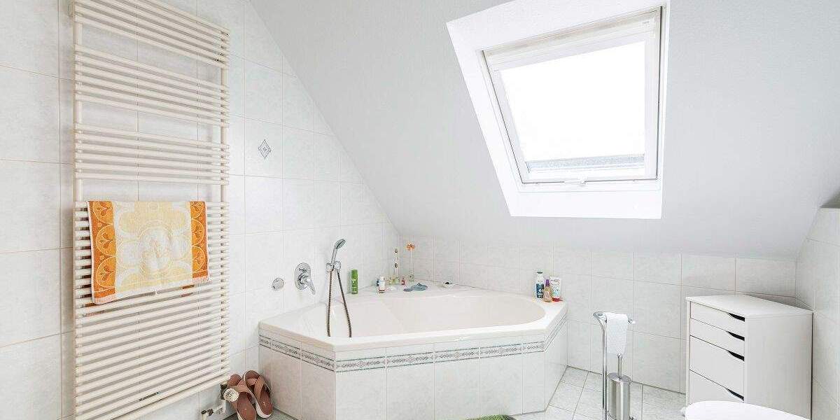 Doppelhaushälfte Bremerhaven Weddewarden - 4 Zimmer, 125 m&sup2;, 299.000&euro; | Angebot:23949495