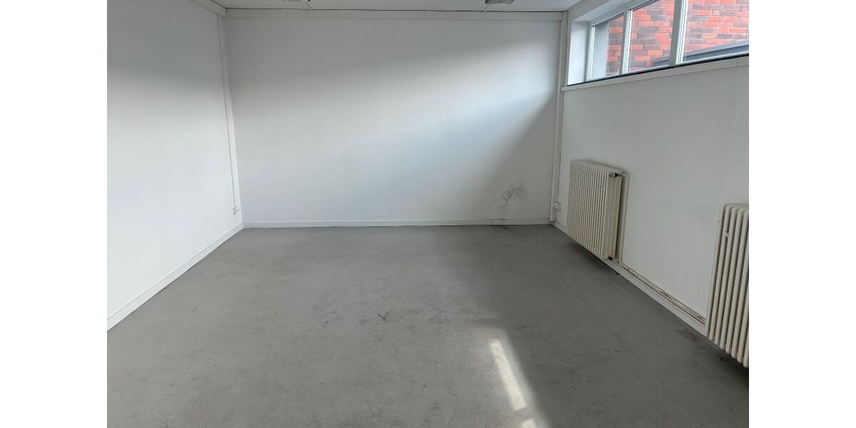 Provisionsfrei* Gewerbehof - 2 Bürogebäude, 240 m² Lager & 13 Garagen direkt am Wasser - Gewerbeobjekt Bremerhaven Fischereihafen (Stadtteil) | Angebot:24480932