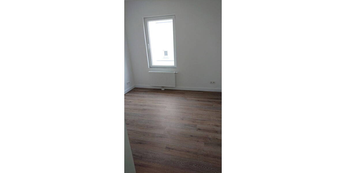 Etagenwohnung Nordenham Blexen - 5 Zimmer, 84 m&sup2;, 820&euro; | Angebot:26788338