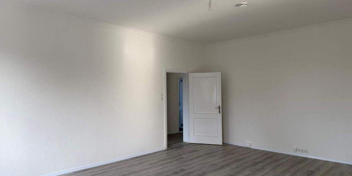 Etagenwohnung Bremerhaven Geestemünde - 3 Zimmer, 120 m&sup2;, 810&euro; | Angebot:25797442