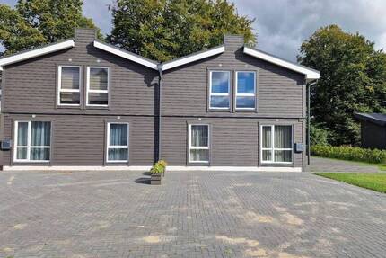 Neue bezugsfertige Hälfte eines Doppelhauses in Basdahl 5 zimmer