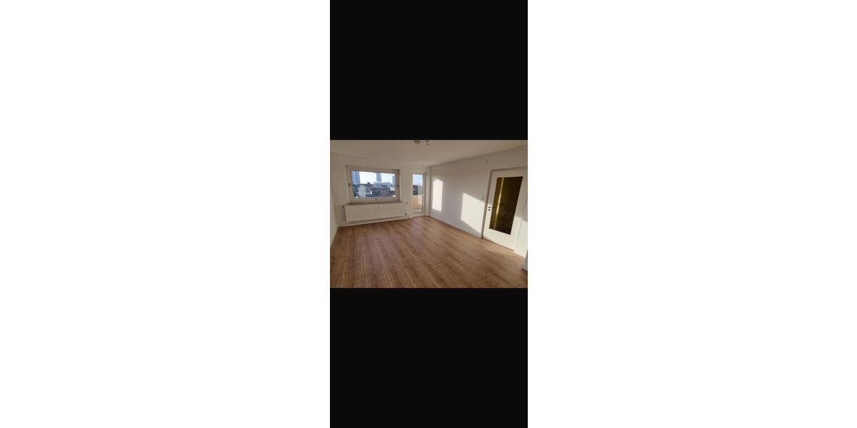 Etagenwohnung Bremerhaven Mitte - 3 Zimmer, 83 m&sup2;, 120.000&euro; | Angebot:24836325
