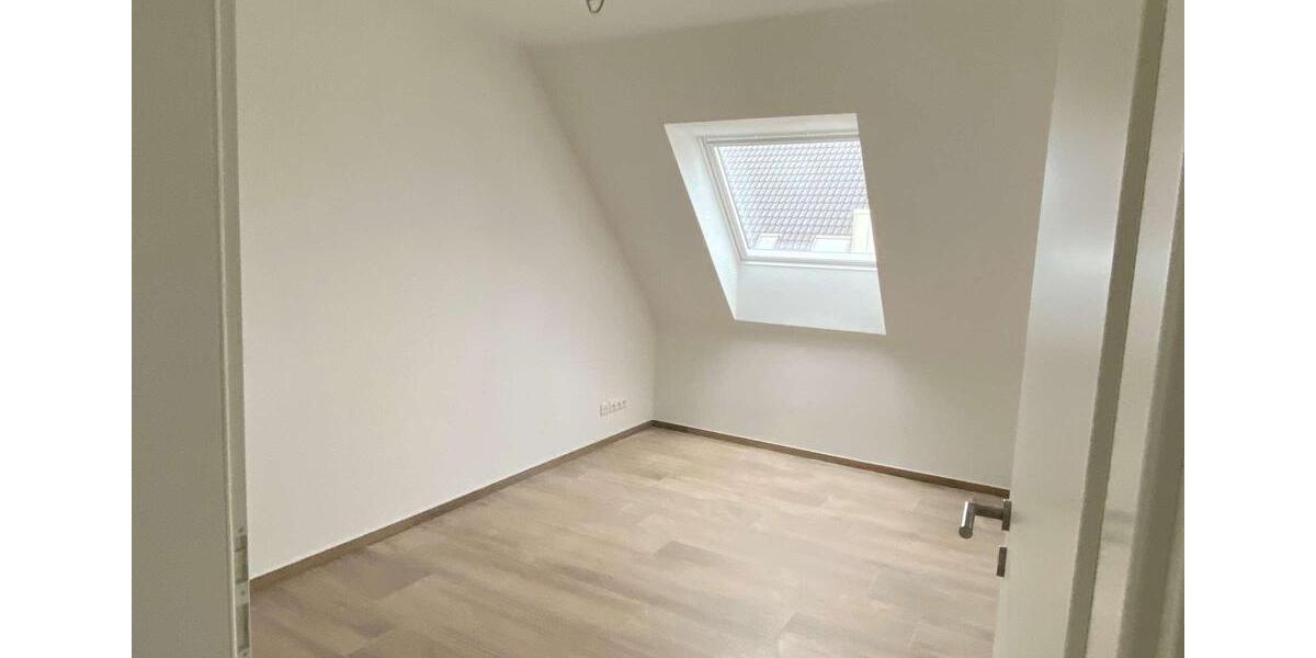 Dachgeschoßwohnung Wurster Nordseeküste - 3 Zimmer, 67 m&sup2;, 871&euro; | Angebot:26561480