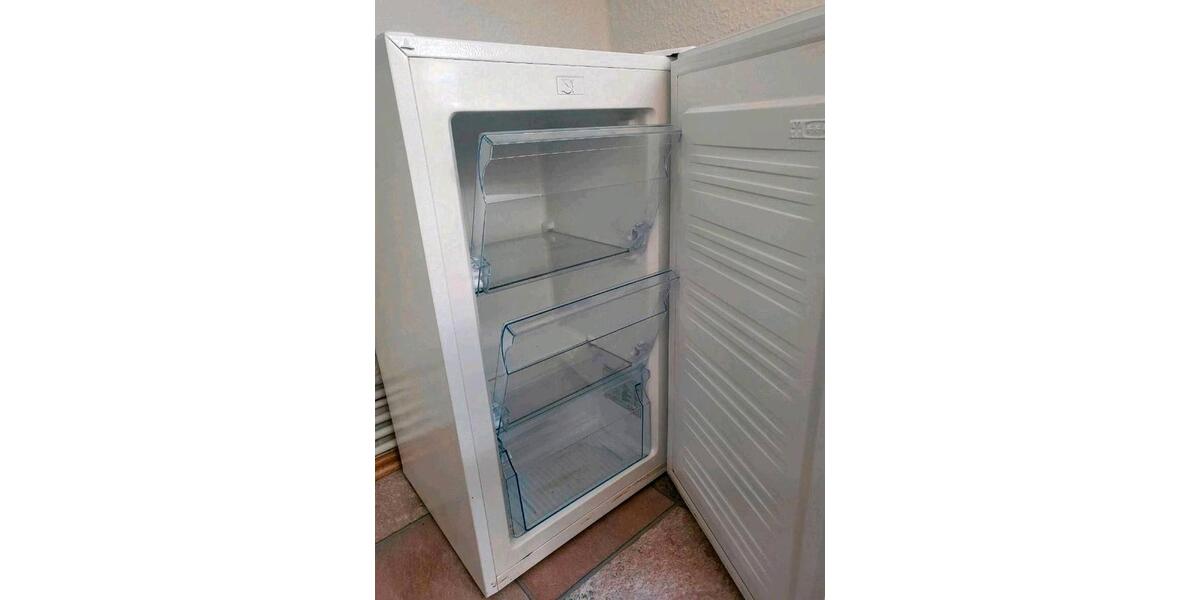 Dachgeschoßwohnung Wilhelmshaven Heppens - 3 Zimmer, 44 m&sup2;, 360&euro; | Angebot:26294967