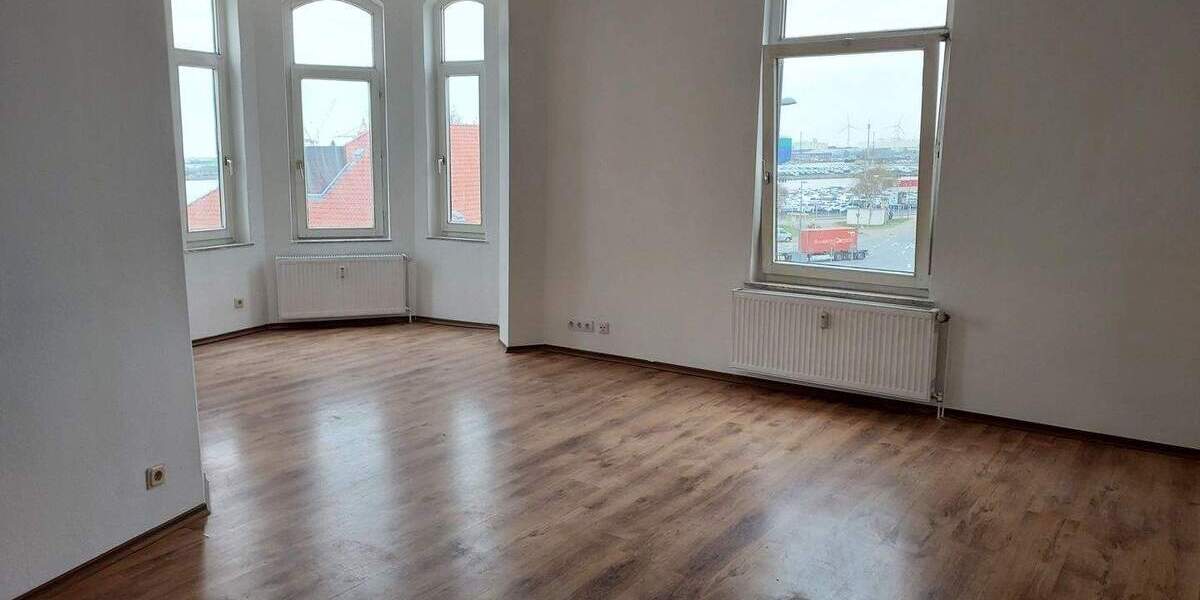 Etagenwohnung Bremerhaven Mitte - 3 Zimmer, 85 m&sup2;, 550&euro; | Angebot:26568856