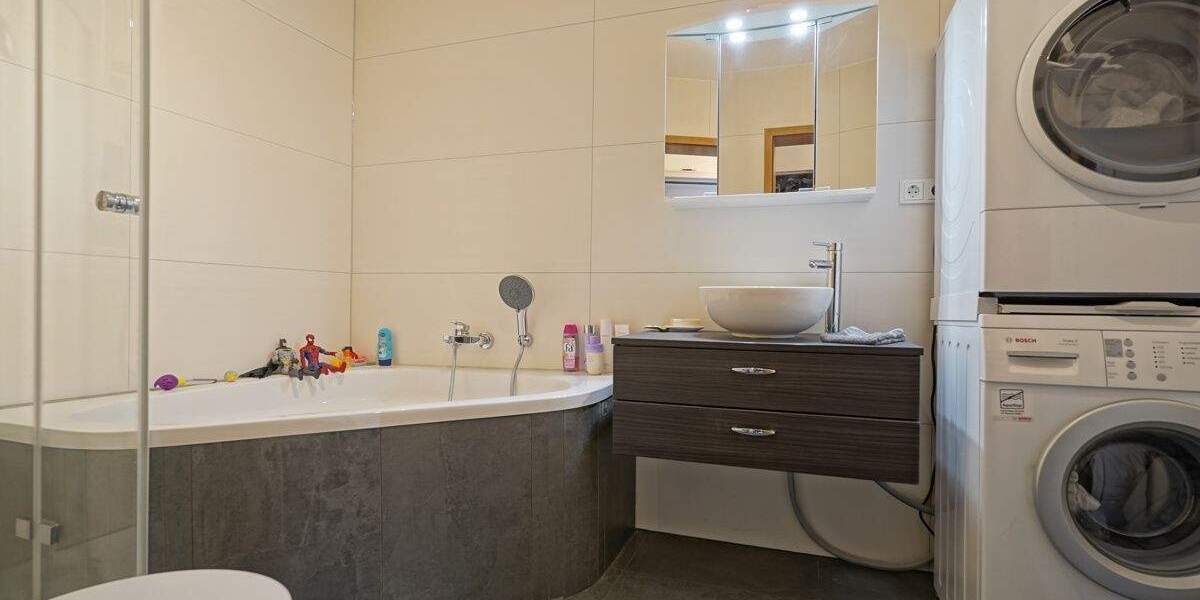 Etagenwohnung Geestland Langen - 4 Zimmer, 95 m&sup2;, 149.000&euro; | Angebot:25730361