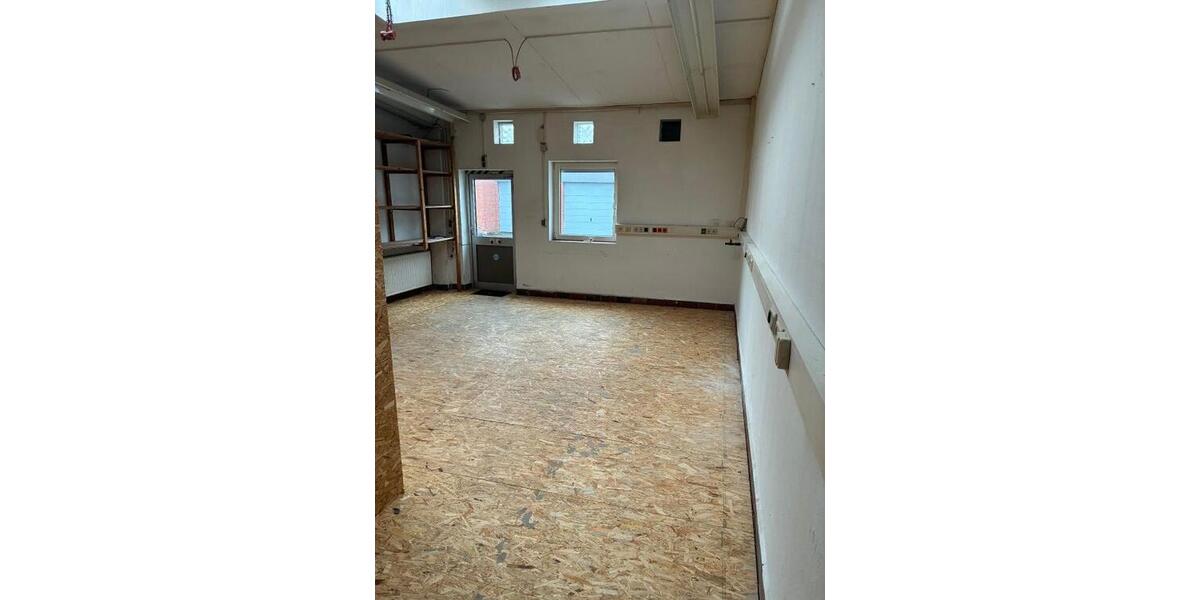 Provisionsfrei* Gewerbehof - 2 Bürogebäude, 240 m² Lager & 13 Garagen direkt am Wasser - Gewerbeobjekt Bremerhaven Fischereihafen (Stadtteil) | Angebot:24480932