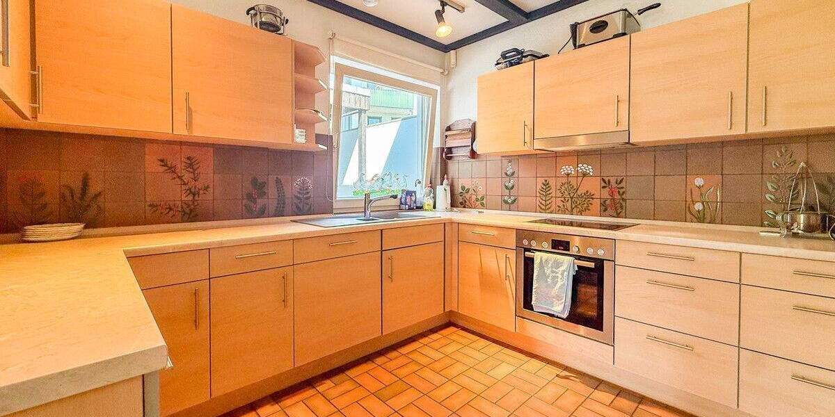 Einfamilienhaus Bremerhaven Lehe - 8 Zimmer, 258 m&sup2;, 399.000&euro; | Angebot:24967166