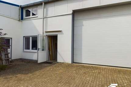 Halle in Bremerhaven 2.950 € 14.6 m² zimmer