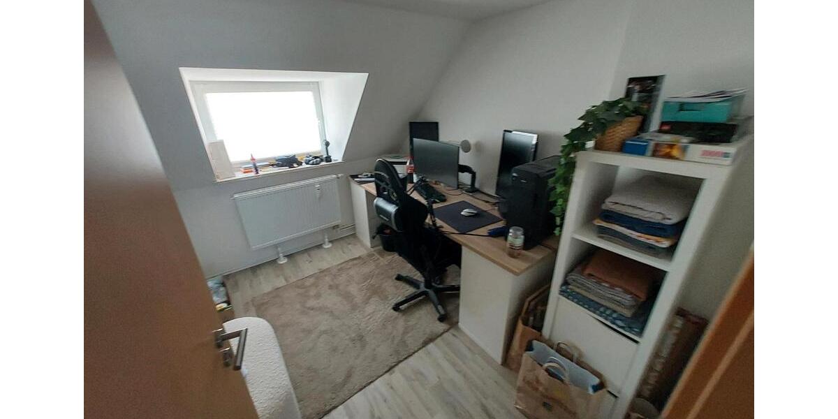 Dachgeschoßwohnung Nordenham - 2 Zimmer, 60 m&sup2;, 600&euro; | Angebot:26705854