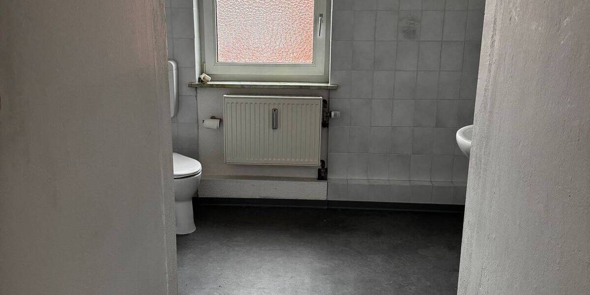 Etagenwohnung Ovelgönne - 4 Zimmer, 120 m&sup2;, 650&euro; | Angebot:25696273