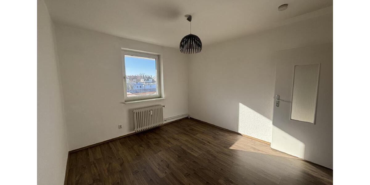 Etagenwohnung Wilhelmshaven Heppens - 3 Zimmer, 67 m&sup2;, 460&euro; | Angebot:26475354