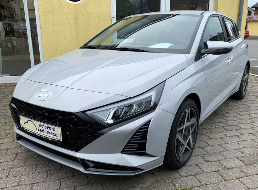 i20