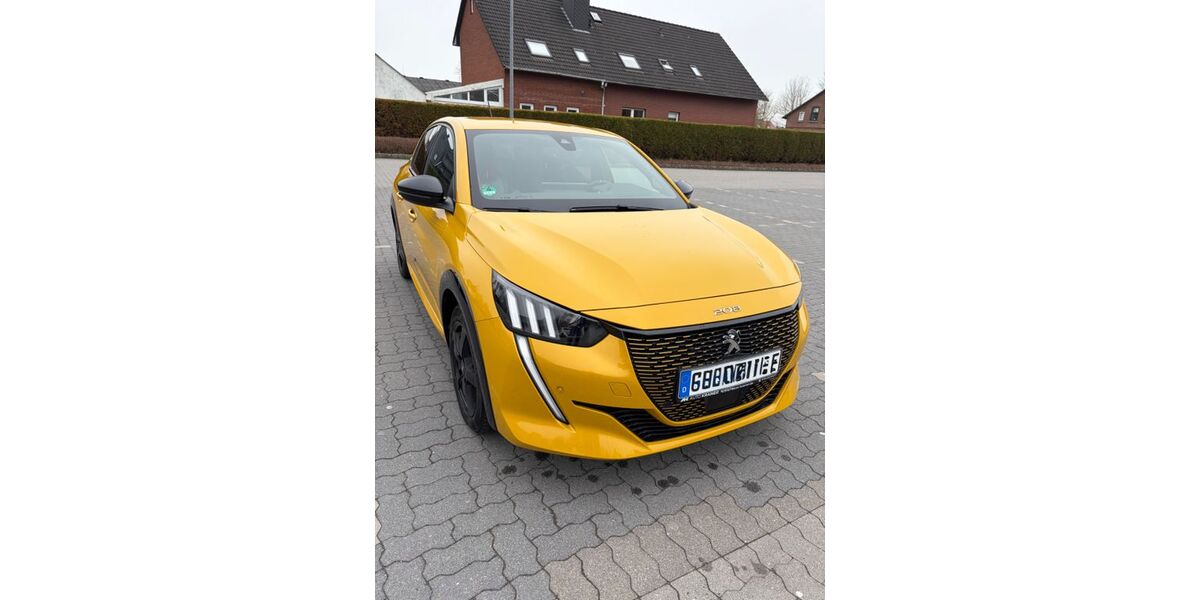 Peugeot 208 57.500 km 15.500 &euro; Schiffdorf 27619