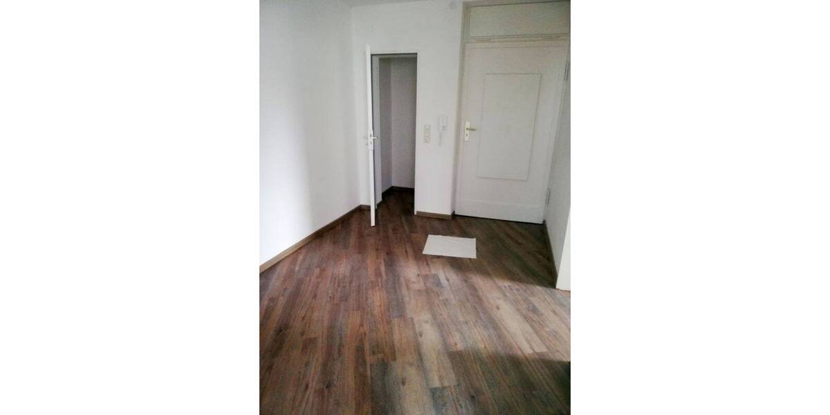 Etagenwohnung Bremerhaven Geestemünde - 4 Zimmer, 111 m&sup2;, 725&euro; | Angebot:26826848