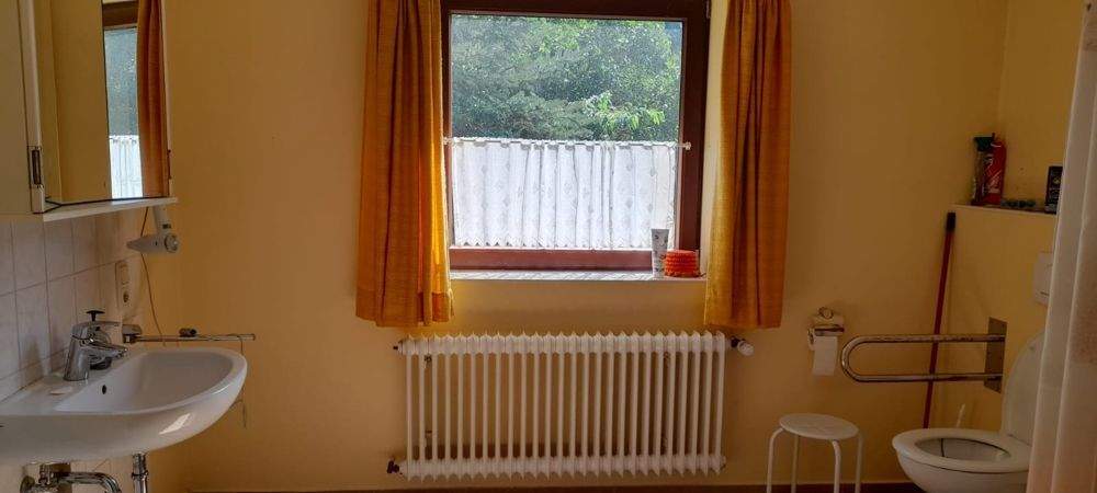 Einfamilienhaus Nordenham Einswarden - 1 Zimmer, 252 m&sup2;, 125.000&euro; | Angebot:25845976