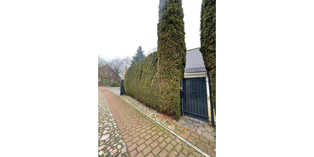 Einfamilienhaus Loxstedt - 12 Zimmer, 335 m&sup2;, 375.000&euro; | Angebot:27013662
