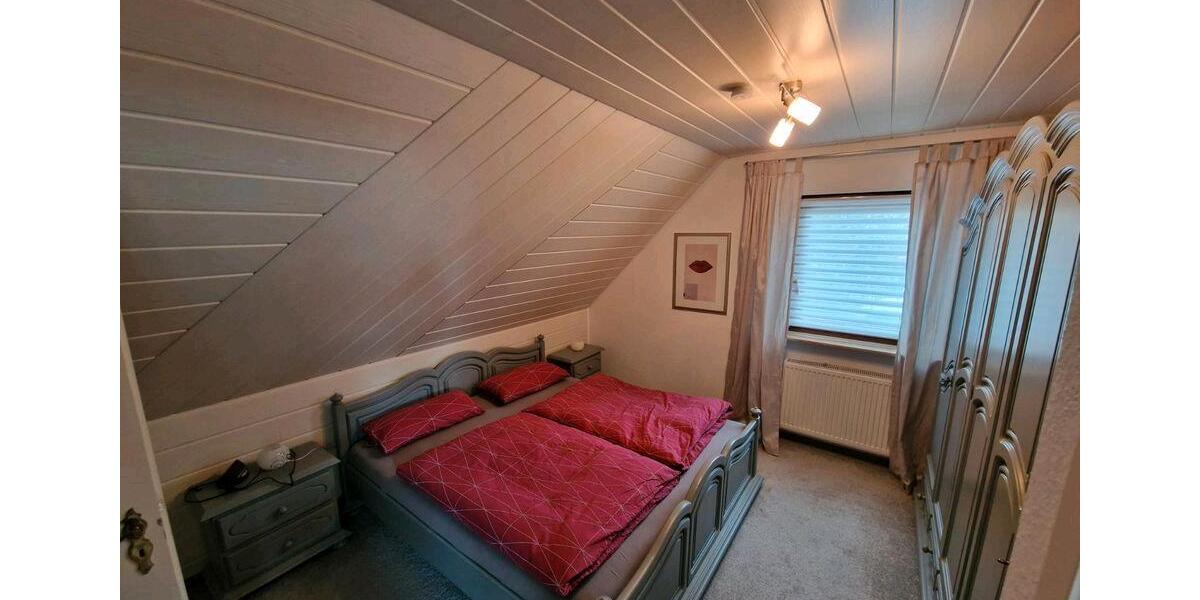 Dachgeschoßwohnung Bremerhaven Lehe - 2 Zimmer, 104 m&sup2;, 720&euro; | Angebot:26620955