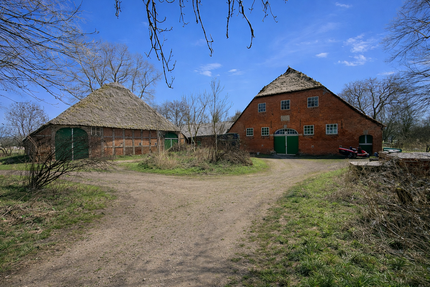 Haus Ovelgönne - 5 Zimmer, 150 m&sup2;, 189.000&euro; | Angebot:24810954