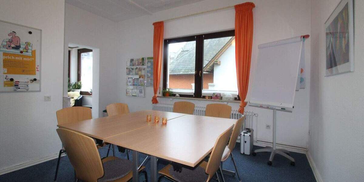 Einfamilienhaus Brake - 8 Zimmer, 190.000&euro; | Angebot:25386815