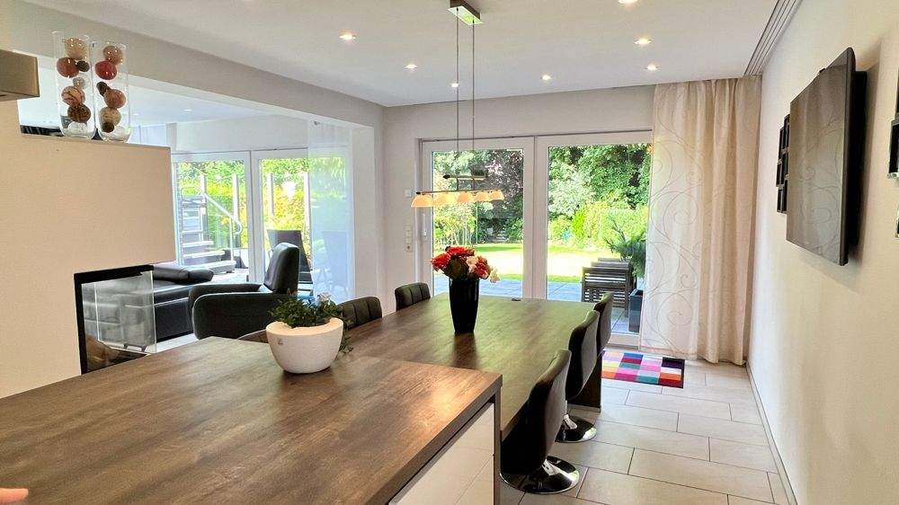 Einfamilienhaus Wilhelmshaven Heppens - 7 Zimmer, 215 m&sup2;, 469.000&euro; | Angebot:23824369