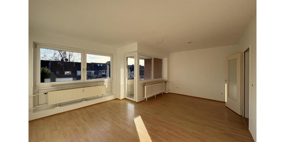 Etagenwohnung Bremerhaven Schiffdorferdamm - 3 Zimmer, 76 m&sup2;, 589&euro; | Angebot:26629317