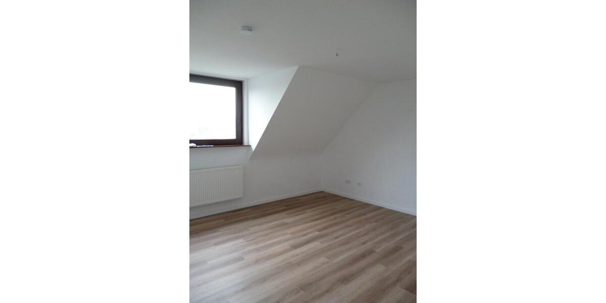 Etagenwohnung Bremerhaven Lehe - 2 Zimmer, 70 m&sup2;, 500&euro; | Angebot:26403158