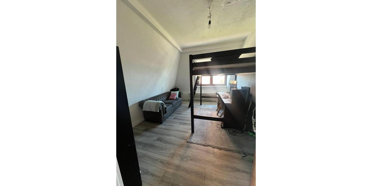 Etagenwohnung Nordenham - 4 Zimmer, 80 m&sup2;, 895&euro; | Angebot:26675192
