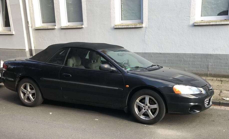 Chrysler Sebring 271.000 km 1.500 € Brake 26919