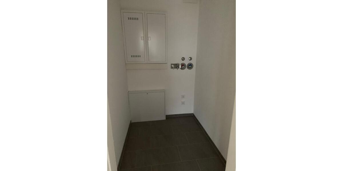 Etagenwohnung Bremerhaven Mitte - 3 Zimmer, 85 m&sup2;, 1.195&euro; | Angebot:26337448