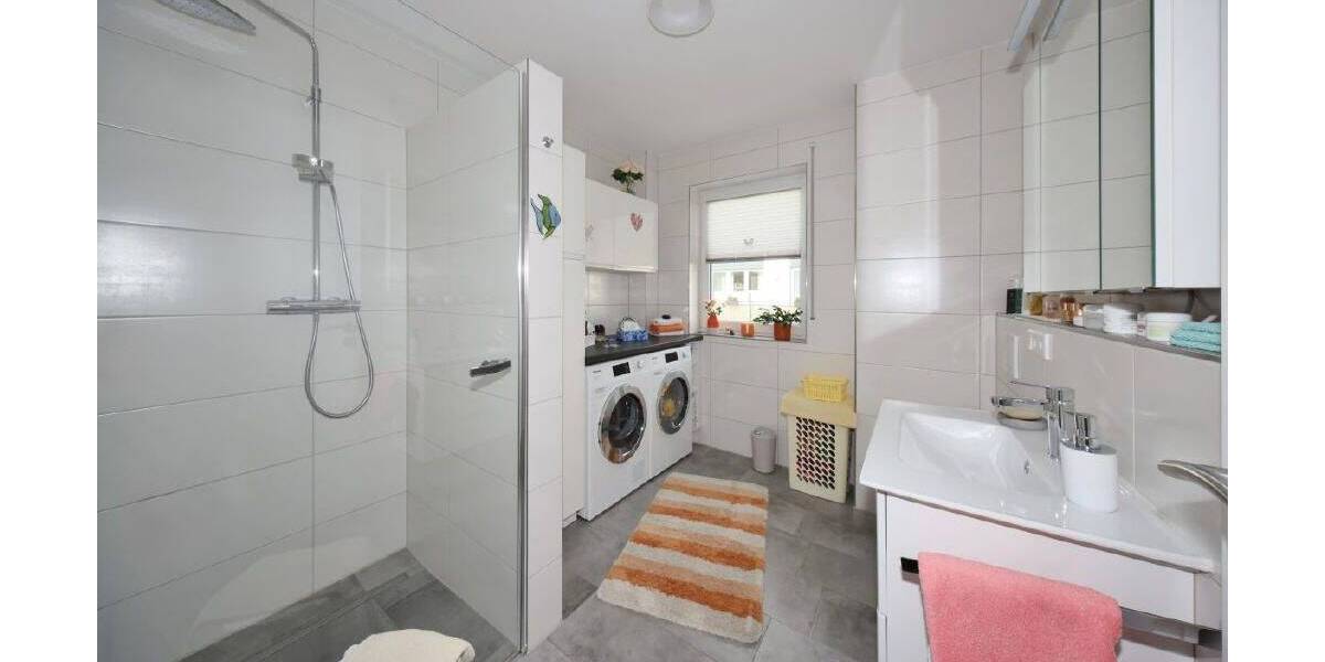 Etagenwohnung Wilhelmshaven-Heppens Heppens - 3 Zimmer, 76 m&sup2;, 252.000&euro; | Angebot:25686829