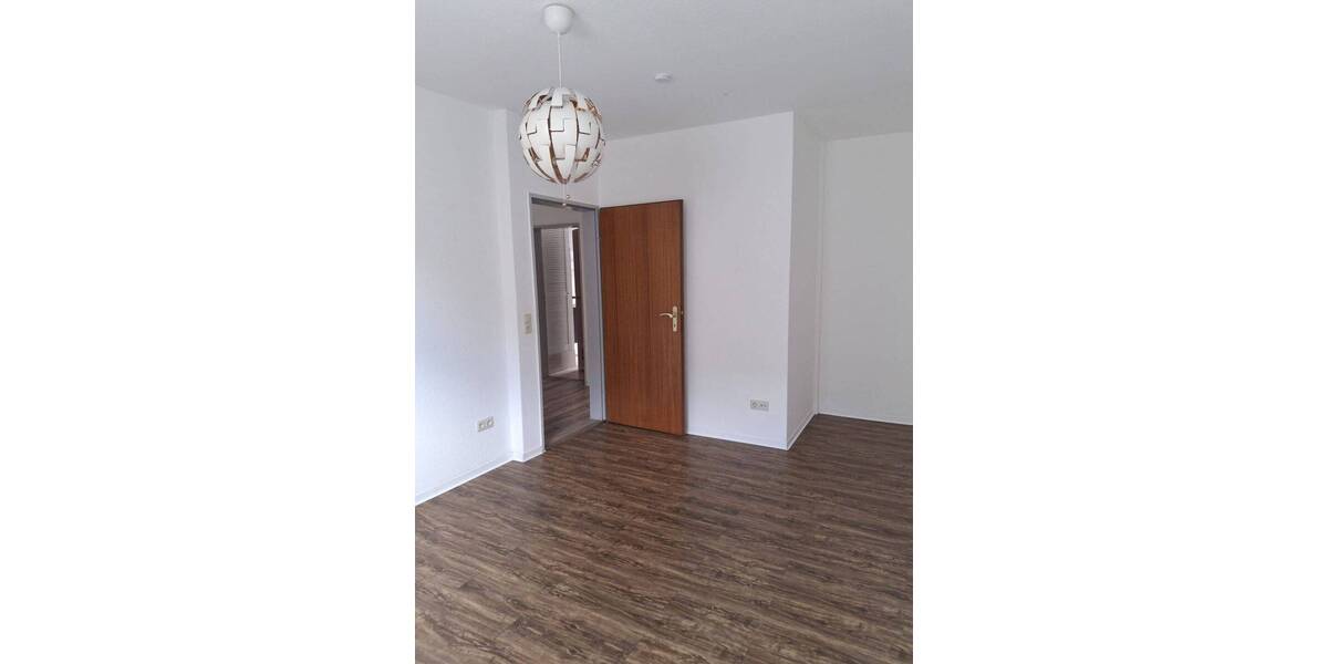 Mehrfamilienhaus, Wohnhaus Bremerhaven Lehe - 7 Zimmer, 240 m&sup2;, 290.000&euro; | Angebot:26796358