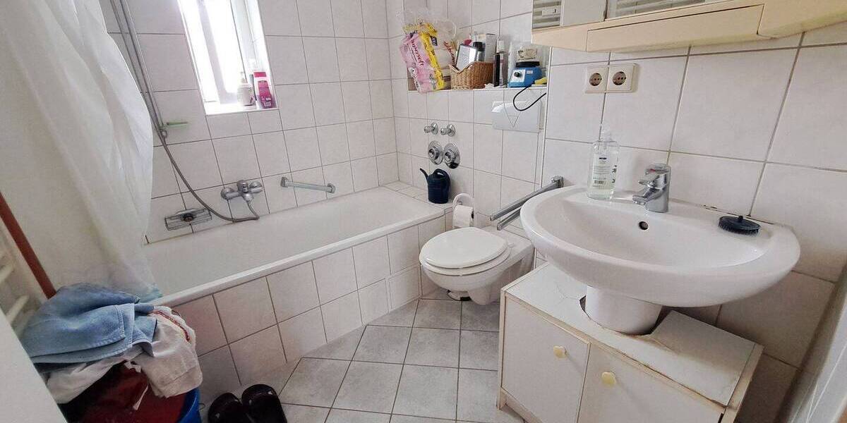 Etagenwohnung Bremerhaven Geestemünde - 3 Zimmer, 64 m&sup2;, 450&euro; | Angebot:26876092