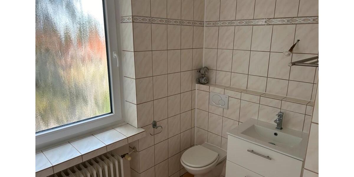 Dachgeschoßwohnung Bremerhaven Leherheide - 2.5 Zimmer, 74 m&sup2;, 673&euro; | Angebot:24752144