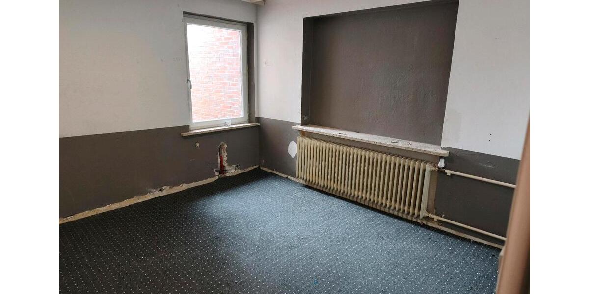 Doppelhaushälfte Nordenham - 6 Zimmer, 185 m&sup2;, 1.350&euro; | Angebot:26289314