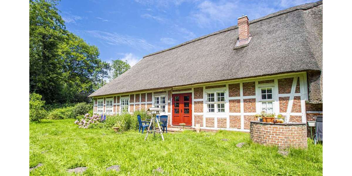 Einfamilienhaus Nordleda - 8 Zimmer, 235 m&sup2;, 455.000&euro; | Angebot:12846853