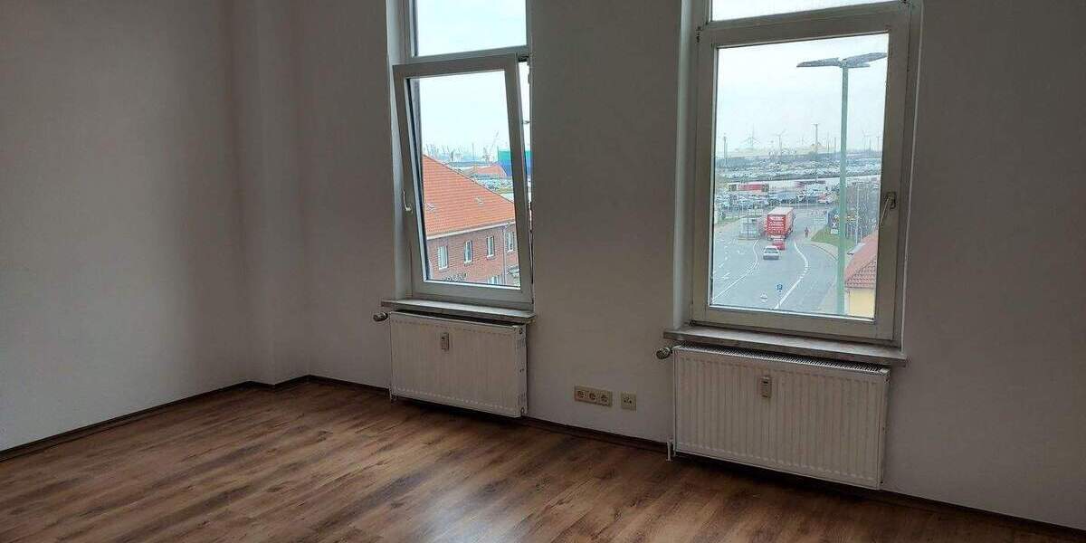 Etagenwohnung Bremerhaven Mitte - 3 Zimmer, 85 m&sup2;, 550&euro; | Angebot:26568856