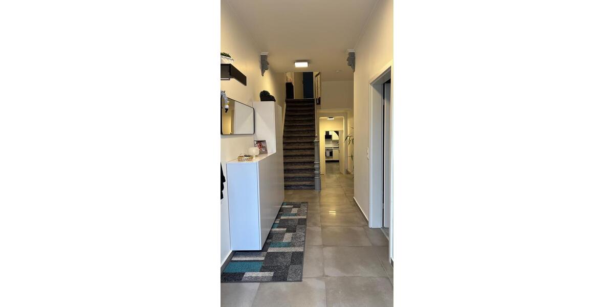 Doppelhaushälfte Nordenham - 10 Zimmer, 290 m&sup2;, 499.000&euro; | Angebot:27023189