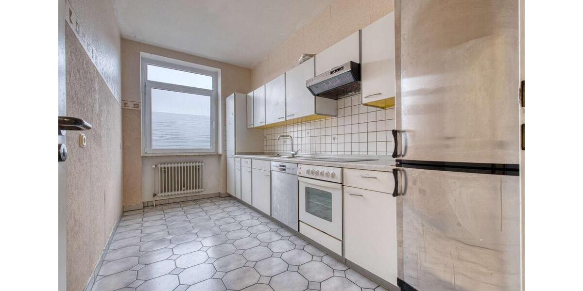 Helle 3-Zimmer-Wohnung mit Einbauküche inklusive E-Geräte – zentral gelegen in Brake 3 zimmer