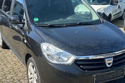 Dacia Lodgy 145.000 km 2.699 &euro; Stadland 26935