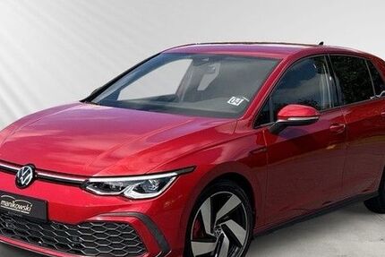 VW Golf 2.840 km 32.499 &euro; Bremerhaven 27568