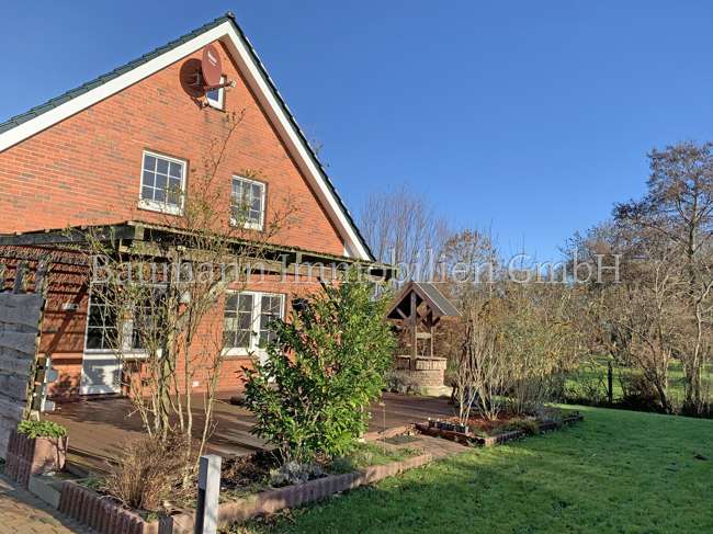 Haus zum Kaufen in Cuxhaven 329.900 € 124.81 m²